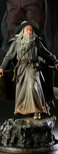 File:Gandalf polystone statue.png