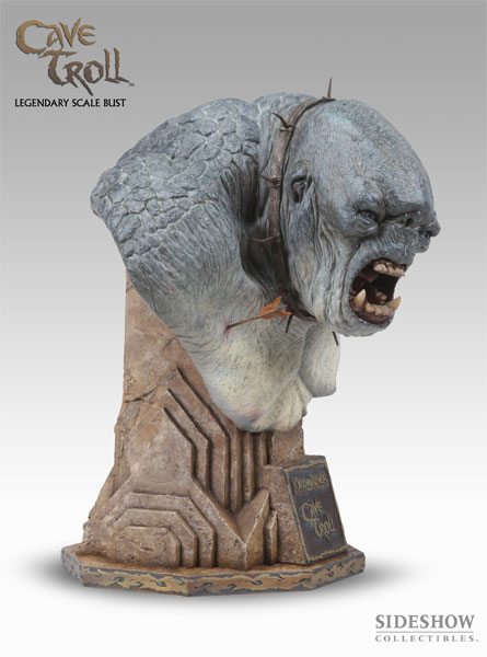 File:The Cave Troll Legendary Scale Bust - promo 02.jpg