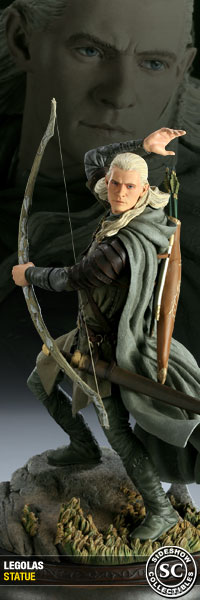 File:Legolas - Polystone Statue.png